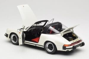 Porsche 911 930 Carrera Targa 3.2 Grand Prix White Minichamps 1:18 100063062 Metall — Bild 5 von 8