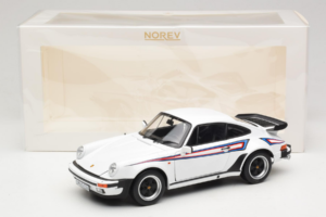 Porsche 911 930 Turbo 3.3 Weiß Norev 1:18 187668 Metall — Bild 8 von 8