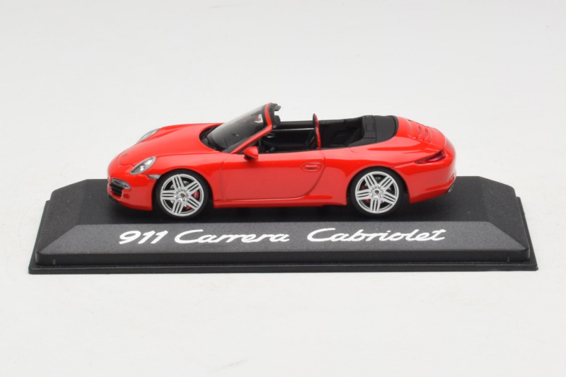 Porsche 911 991 Carrera Cabriolet Rot Minichamps 1:43 WAP0200120C Metall