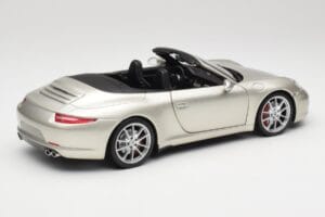 Porsche 911 991 Carrera S Cabriolet GT Silber Metallic Minichamps 1:18 100061030 Metall — Bild 3 von 8