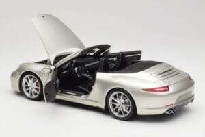 Porsche 911 991 Carrera S Cabriolet GT Silber Metallic Minichamps 1:18 100061030 Metall — Bild 5 von 8