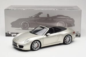 Porsche 911 991 Carrera S Cabriolet GT Silber Metallic Minichamps 1:18 100061030 Metall — Bild 8 von 8