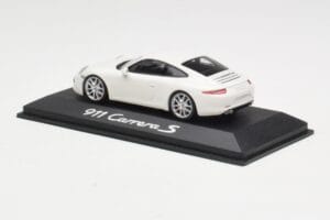 Porsche 911 991 Carrera S Weiß IAA Frankfurt 2011 Minichamps 1:43 WAX20100090 Metall — Bild 4 von 5