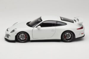 Porsche 911 991 GT3 Weiß Mit Silbernen Felgen Minichamps 1:18 113062721 Metall — Bild 4 von 8