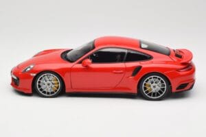 Porsche 911 991 Turbo S Guards Red Minichamps 1:18 110067122 Metall — Bild 4 von 8