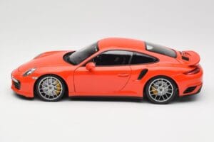 Porsche 911 991 Turbo S Lava Orange Minichamps 1:18 110067120 Metall — Bild 4 von 8