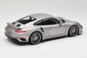 Porsche 911 991 Turbo S Silber Minichamps 1:18 113067126 Metall — Bild 3 von 8
