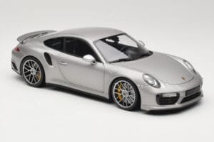 Porsche 911 991 Turbo S Silber Minichamps 1:18 113067126 Metall — Bild 6 von 8
