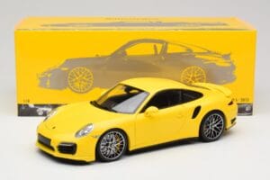 Porsche 911 991 Turbo S Gelb Mit Silbernen Felgen Minichamps 1:18 110062322 Metall — Bild 8 von 8