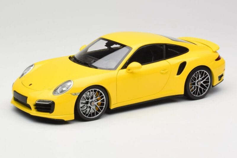 Porsche 911 991 Turbo S Gelb Mit Silbernen Felgen Minichamps 1:18 110062322 Metall