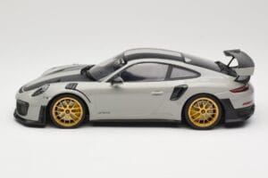 Porsche 911 991.2 GT2 RS Chalk Weissach Package Goldene Felgen Minichamps 1:18 155068304 Metall — Bild 3 von 6