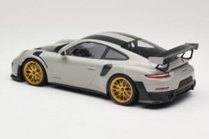 Porsche 911 991.2 GT2 RS Chalk Weissach Package Goldene Felgen Minichamps 1:18 155068304 Metall — Bild 5 von 6