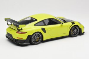 Porsche 911 991.2 GT2 RS Limonengrün mit Silbernen Felgen Minichamps 1:18 155068309 Metall — Bild 2 von 6