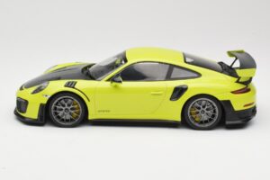 Porsche 911 991.2 GT2 RS Limonengrün mit Silbernen Felgen Minichamps 1:18 155068309 Metall — Bild 3 von 6