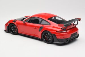 Porsche 911 GT2 RS 991.2 Rot Schwarze Felgen Minichamps 1:18 155068307 Metall — Bild 5 von 6