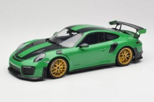 Porsche 911 991.2 GT2 RS Weissach Package British Racing Grün & Goldene Räder Minichamps 1:18 153068318 Metall
