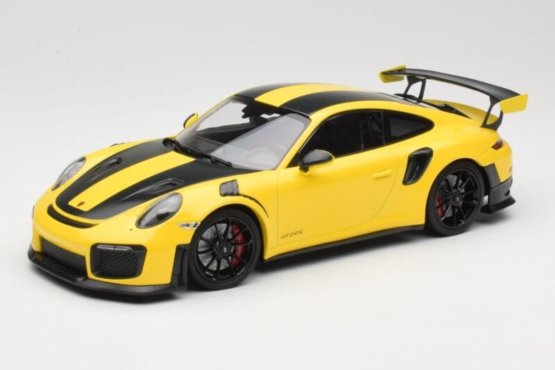 Porsche 911 991.2 GT2 RS Weissach Package Gelb mit Schwarzen Felgen Minichamps 1:18 155068311 Metall