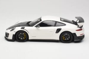 Porsche 911 991.2 GT2 RS Weiß mit Schwarzen Felgen Minichamps 1:18 155068310 Metall — Bild 3 von 6