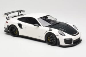 Porsche 911 991.2 GT2 RS Weiß mit Schwarzen Felgen Minichamps 1:18 155068310 Metall — Bild 4 von 6
