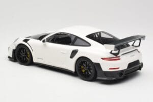 Porsche 911 991.2 GT2 RS Weiß mit Schwarzen Felgen Minichamps 1:18 155068310 Metall — Bild 5 von 6