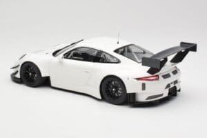 Porsche 911 991.2 GT3 R Weiß mit Schwarzen Rädern Minichamps 1:18 155186900 Metall — Bild 5 von 6