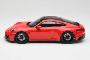 Porsche 911 992 Carrera 4 GTS Rot Minichamps 1:18 155063100 Metall — Bild 3 von 6