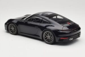 Porsche 911 992 Carrera 4S Blue Metallic Minichamps 1:18 155067321 Metall — Bild 3 von 6