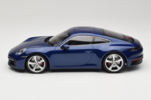 Porsche 911 992 Carrera 4S Blue Metallic Minichamps 1:18 153067327 Metall — Bild 3 von 6