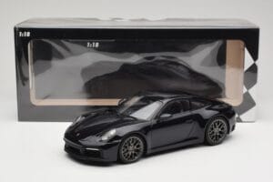 Porsche 911 992 Carrera 4S Blue Metallic Minichamps 1:18 155067321 Metall — Bild 6 von 6