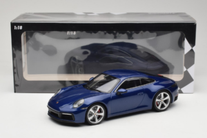 Porsche 911 992 Carrera 4S Blue Metallic Minichamps 1:18 153067327 Metall — Bild 6 von 6