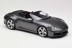 Porsche 911 992 Carrera 4S Cabriolet Agate Grey Metallic Minichamps 1:18 155067336 Metall — Bild 4 von 6