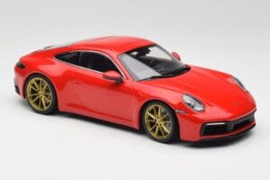 Porsche 911 992 Carrera 4S Guards Rot & Goldene Räder Minichamps 1:18 153067328 Metall — Bild 4 von 6