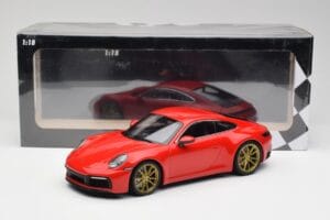Porsche 911 992 Carrera 4S Guards Rot & Goldene Räder Minichamps 1:18 153067328 Metall — Bild 6 von 6