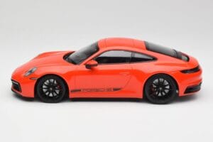 Porsche 911 992 Carrera 4S Lava Orange Minichamps 1:18 155067327 Metall — Bild 3 von 6