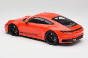 Porsche 911 992 Carrera 4S Lava Orange Minichamps 1:18 155067327 Metall — Bild 5 von 6