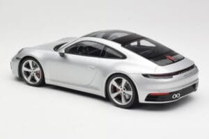 Porsche 911 992 Carrera 4S Silber Minichamps 1:18 155067322 Metall — Bild 5 von 6