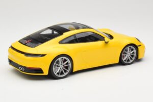 Porsche 911 992 Carrera 4S Gelb Minichamps 1:18 155067320 Metall — Bild 2 von 6