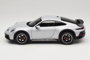 Porsche 911 992 Dakar Ice Grey Metallic Norev 1:18 187242 Metall — Bild 4 von 8