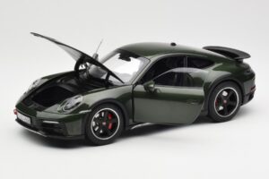 Porsche 911 992 Dakar Oak Grün Metallic Norev 1:18 187241 Metall — Bild 2 von 9