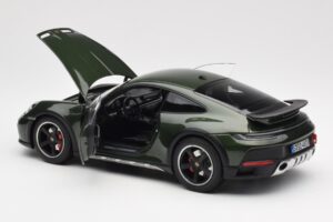 Porsche 911 992 Dakar Oak Grün Metallic Norev 1:18 187241 Metall — Bild 6 von 9