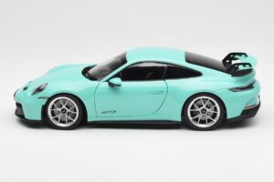 Porsche 911 992 GT3 Mint Grün Norev 1:18 187316 Metall — Bild 4 von 8