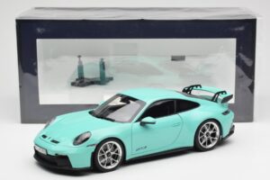 Porsche 911 992 GT3 Mint Grün Norev 1:18 187316 Metall — Bild 8 von 8