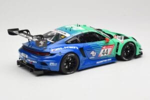 Porsche 911 992 GT3 R Falken #44 D. Eriksson / T. Heinemann 24 Hours of Nurburgring 2023 Minichamps 1:18 113236344 Metall — Bild 3 von 8