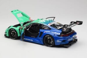 Porsche 911 992 GT3 R Falken #44 D. Eriksson / T. Heinemann 24 Hours of Nurburgring 2023 Minichamps 1:18 113236344 Metall — Bild 5 von 8