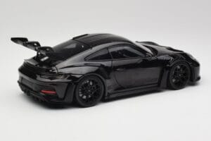 Porsche 911 992 GT3 RS Schwarz & Schwarz Felgen Concept Minichamps 1:18 911992003 Metall — Bild 3 von 8