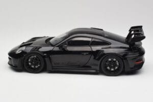 Porsche 911 992 GT3 RS Schwarz & Schwarz Felgen Concept Minichamps 1:18 911992003 Metall — Bild 4 von 8