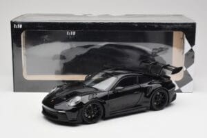 Porsche 911 992 GT3 RS Schwarz & Schwarz Felgen Concept Minichamps 1:18 911992003 Metall — Bild 8 von 8