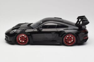 Porsche 911 992 GT3 RS Schwarz & Rote Räder & Schwarzes Dekor Minichamps 1:18 153062240 Metall — Bild 3 von 6