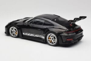 Porsche 911 992 GT3 RS Schwarz Mit Silbernen Felgen Minichamps 1:18 155062231 Metall — Bild 5 von 6