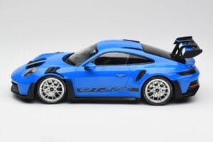 Porsche 911 992 GT3 RS Blau & Silberne Räder & Schwarzes Dekor Minichamps 1:18 153062234 Metall — Bild 3 von 6